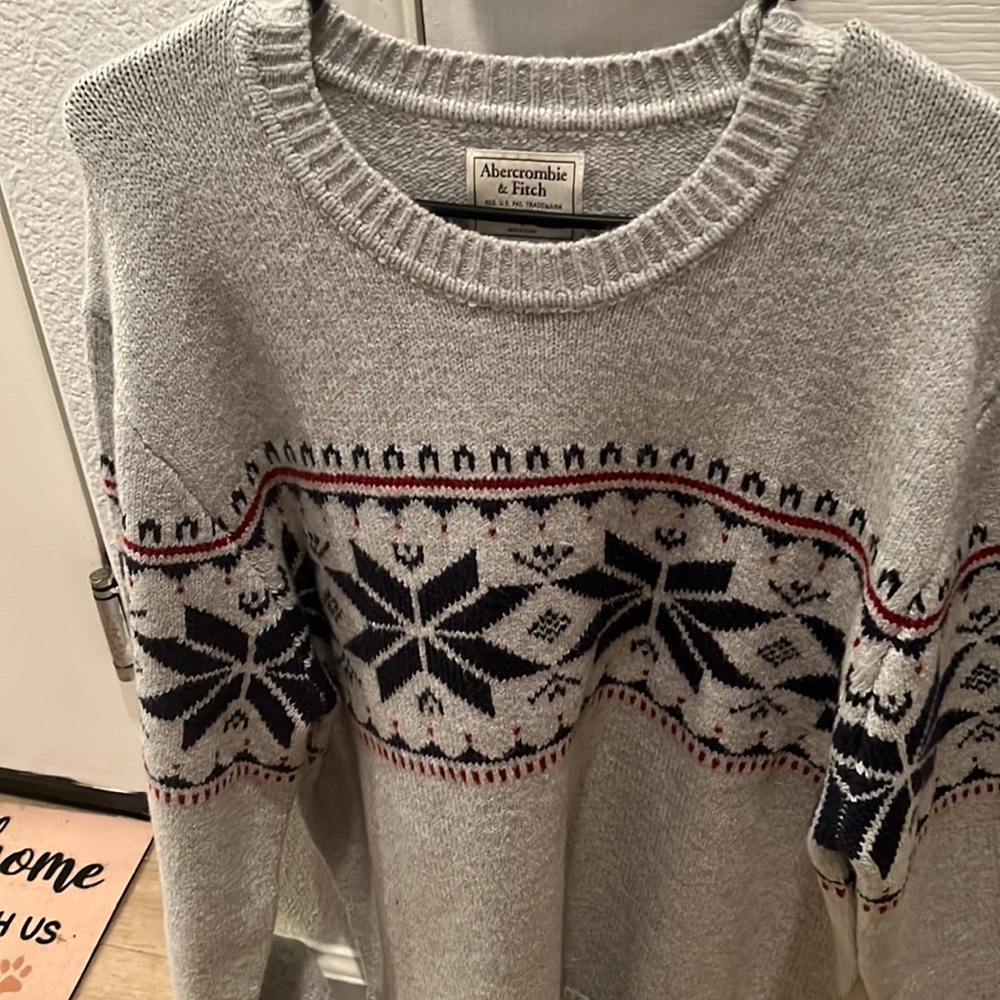 Never wore this. It was to big. But really nice.